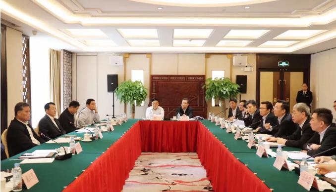 广东省政府与中国广东会贵宾厅集团、中国海油举行专题工作会