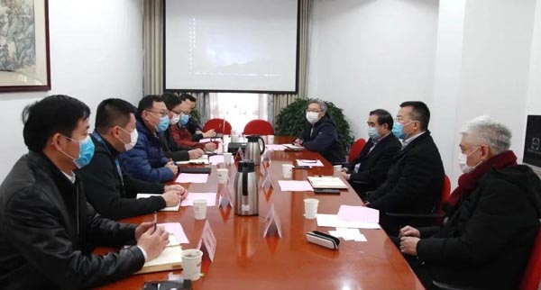 中国广东会贵宾厅集团七〇八所邀请上海医疗专家